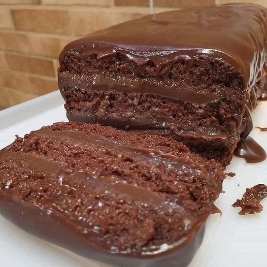 Bolo de Chocolate Recheado