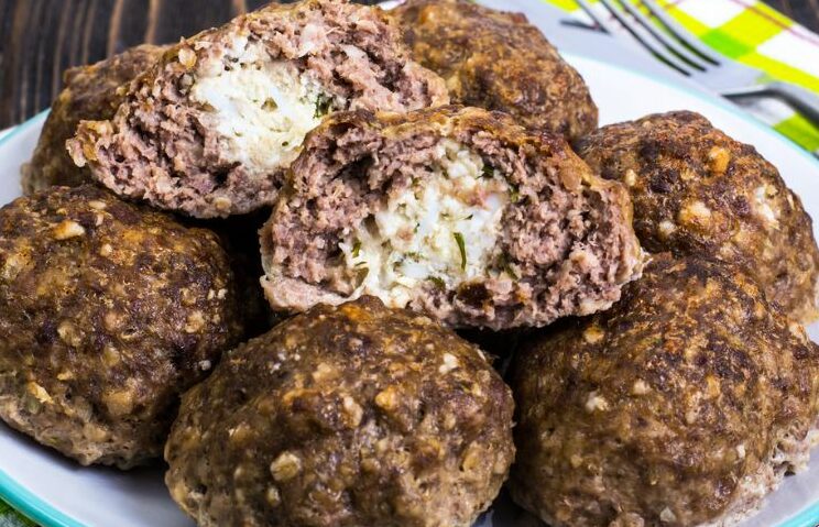 Bolinhos de Carne e Queijo