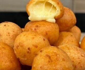 Bolinha de Queijo de 3 Ingredientes