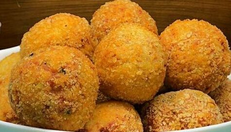 Bolinho de Carne Seca